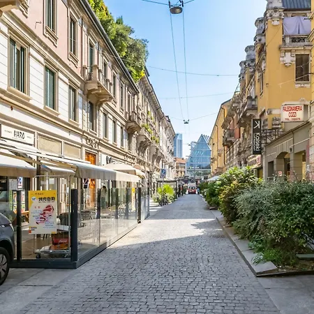 Bright Apt Milano Garibaldi & Moscova Exterior photo